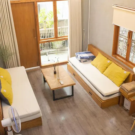 The Velis Saigon - 66M2 Authentic Local Cozy Stay